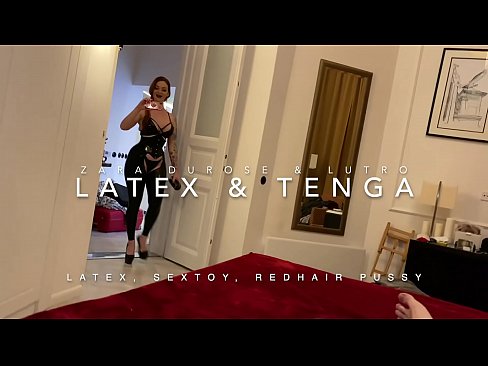 ❤️ Leas-phiuthar le ceann ruadh ann an deise latex air a fucked le stepbrother ❤️  Porno  leinn  ☑